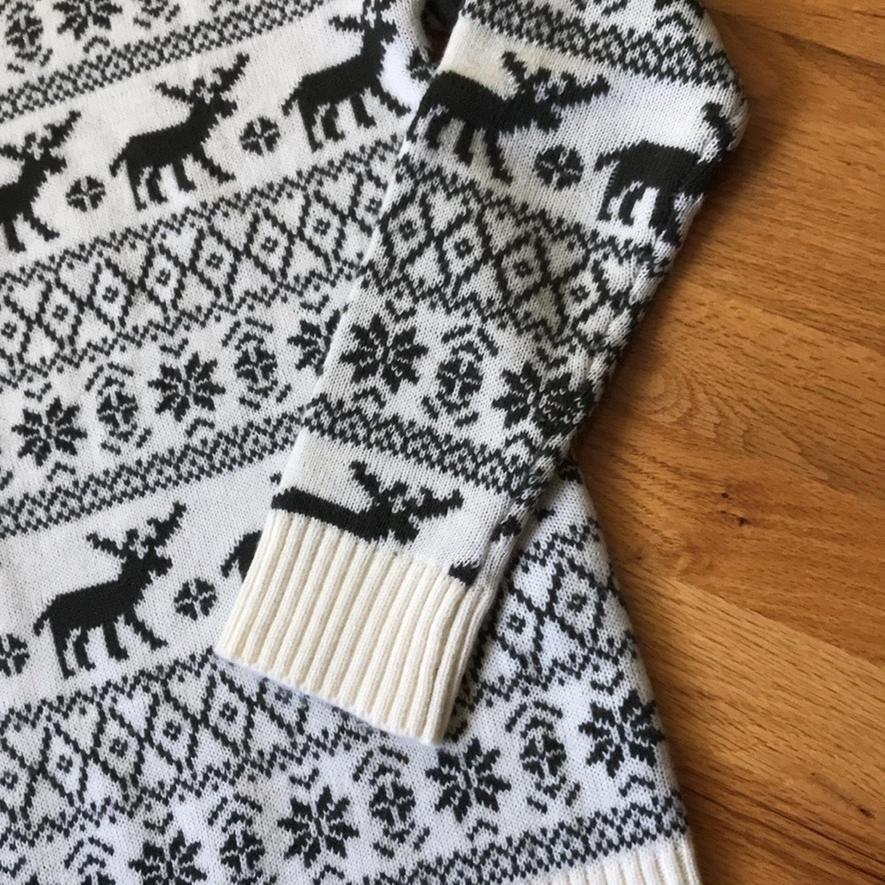 SWEATER - Picture 3 of 9